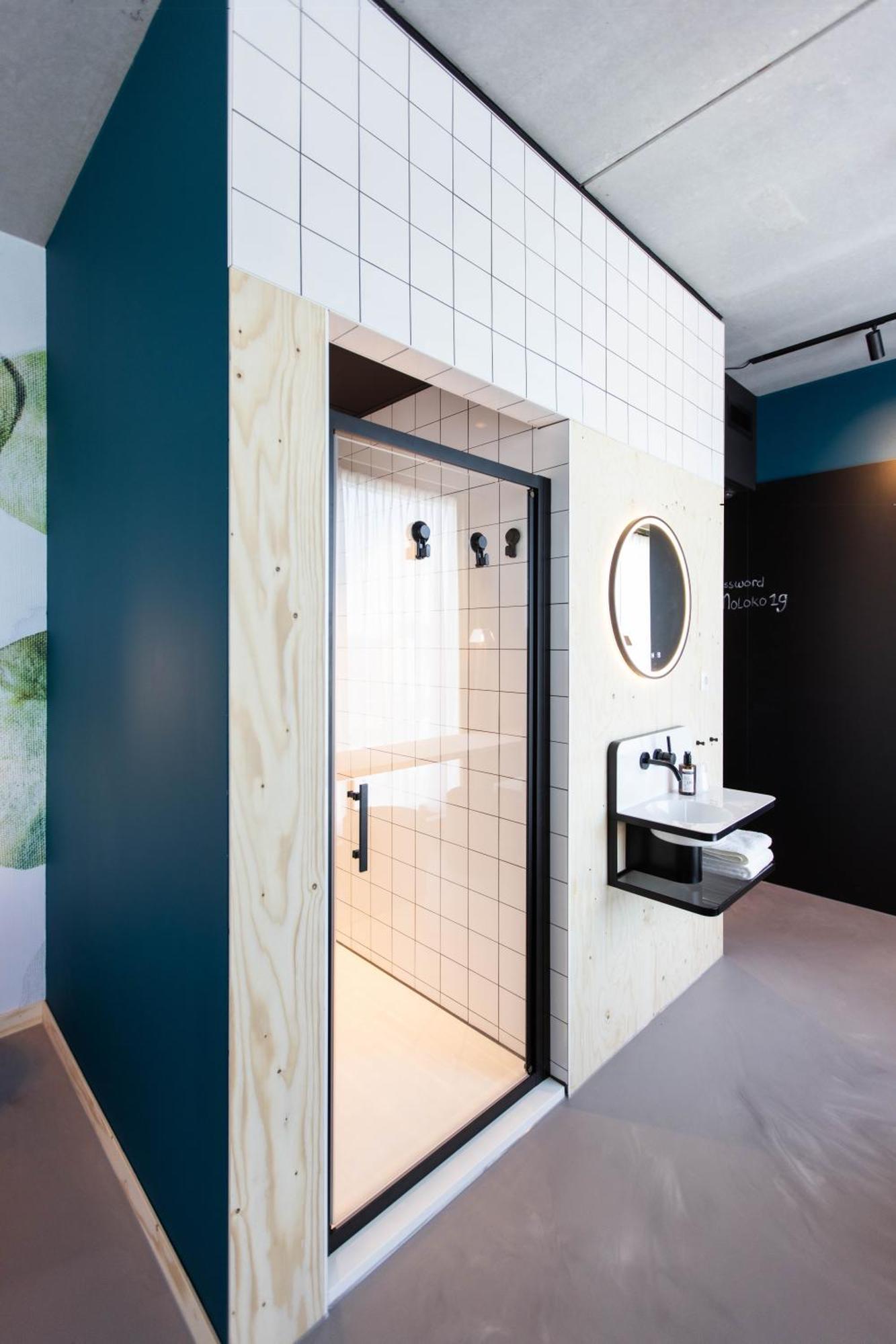 Moloko, Modern Designed Sleep & Shower Hotel In City Center, Digital Key By Sms Enschede Exteriör bild